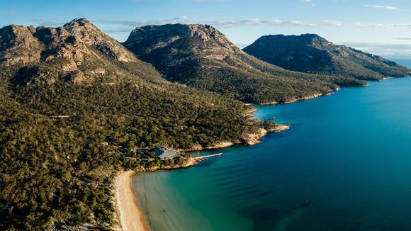 Tasmania: 8-Day Small-Group Tour with Maria Island 4-Day Walk, Freycinet Lodge Stay & Luxury Wineglass Bay Cruise