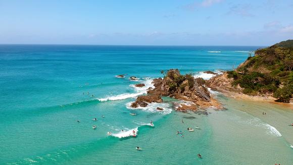 Byron Bay: 4- or 8-Day Small-Group Women's Surf Retreat with Daily Lessons, Gourmet Dining & Boutique Hotel Stay 