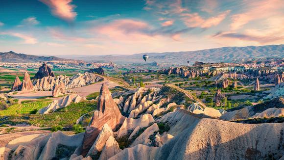 Turkey, Egypt and Jordan: A 27-Day Deluxe Tour of Ancient Treasures and World Wonders with International Flights