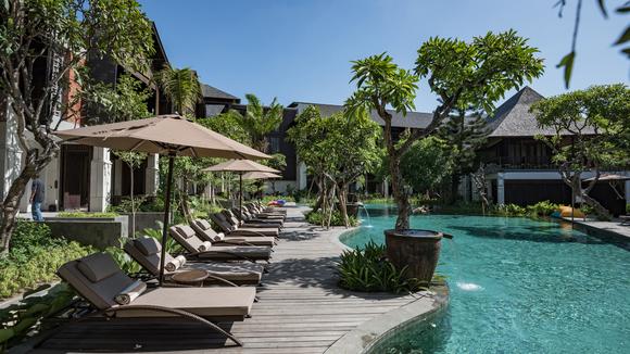 Five-Star Bali Escape in Heart of Kuta with Daily Breakfast, Nightly Cocktails & Massages