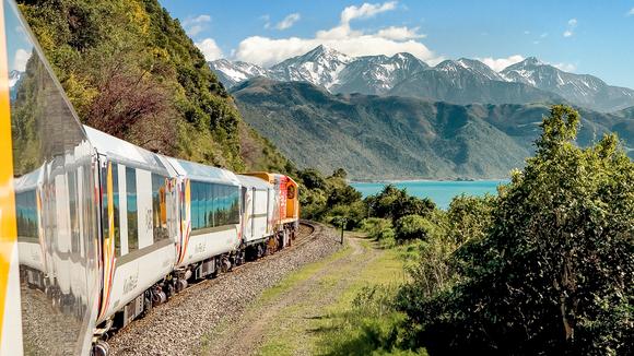 New Zealand: 6-Day Luxury Small-Group Tour with Coastal Pacific Rail, Scenic Helicopter Flight & Gourmet Dining