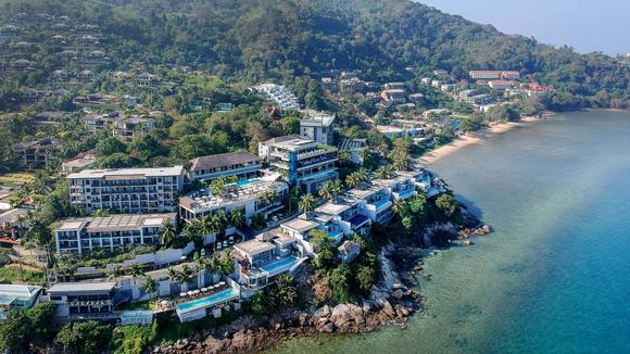 Stylish Oceanfront Phuket Retreat with Daily Breakfast & Rooftop Cocktails