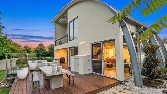 Coastal Villa Escape near Byron Bay for up to 8 Guests with Sparkling Wine & Gourmet Hamper