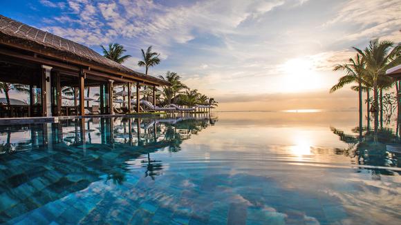 Three-Bedroom Villa Stay in Secluded Beachfront Oasis