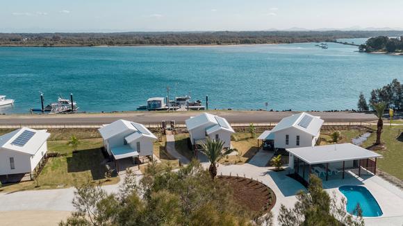 Self-Contained South West Rocks Waterfront Villas with Stunning River Views