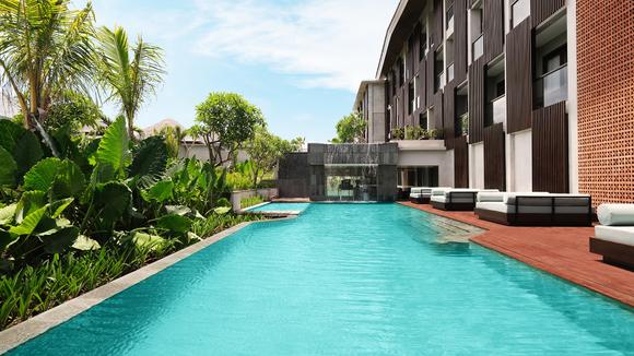 Grand Opening: Luxe Ubud Sanctuary with Daily Dining & Cocktails 