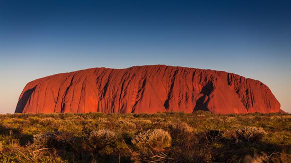 Australia’s Sacred Sites 2021: 8-Day Small-Group Tour from Darwin to Uluru with Field of Light and Sounds of Silence Dinner 