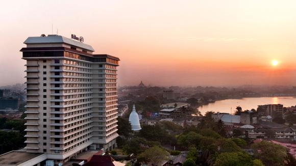 Five-Star Central Colombo Stay with VIP Club Access