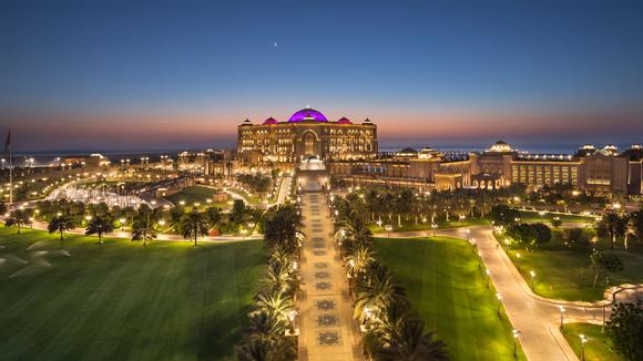 Five-Star Luxury in Abu Dhabi's Most Iconic Hotel with Lounge Access and Free-Flow Drinks