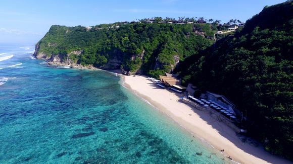 Five-Star Uluwatu Clifftop Luxury with Butler Service & VIP Beach Club Access