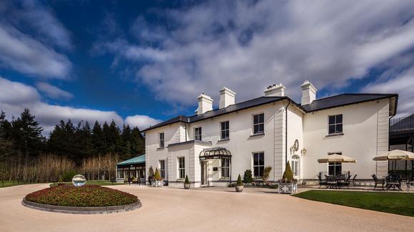 Charming Ireland Lakeside Lodge Escape in County Mayo