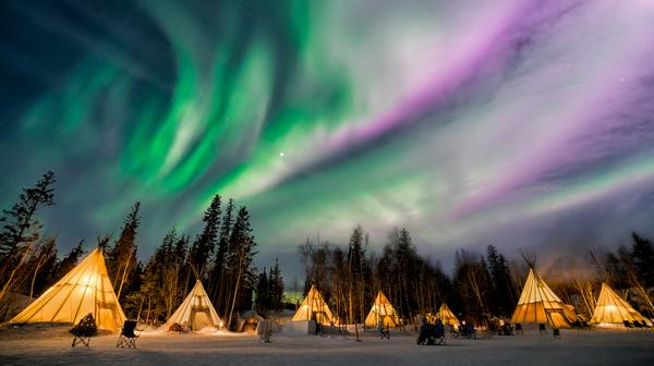 The Best is Back: Canada’s West 12-Day Luxury Small-Group Winter Tour with Northern Lights Viewing & Departures into 2023