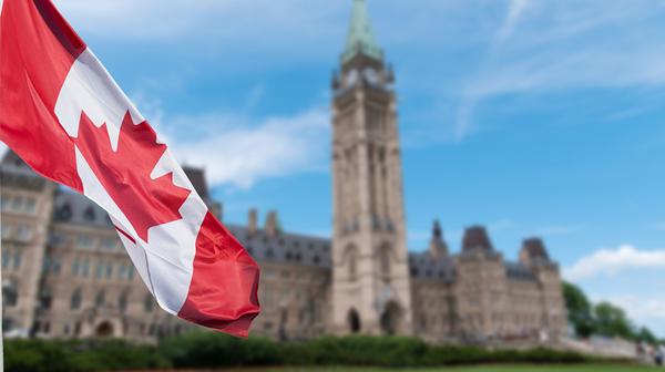 Canada's East Coast: 10-Day Luxury Small-Group Tour with Business Class Rail Travel, Fairmont Hotel Stays & Niagara Falls Cruise