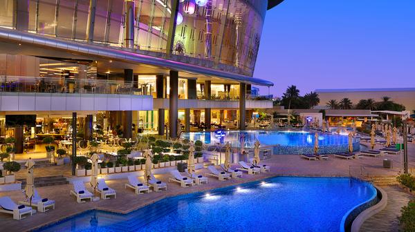 Top-Rated Five-Star Abu Dhabi Opulence with Daily Breakfast & Nightly Dinner