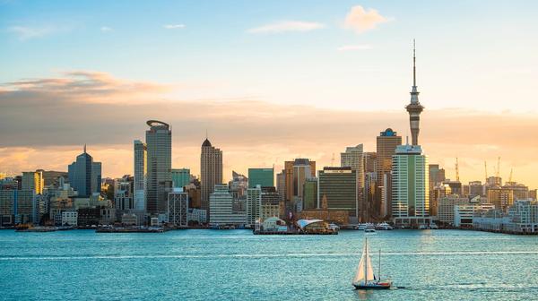 Central Auckland Self-Contained Apartments with City Views & Daily Breakfast