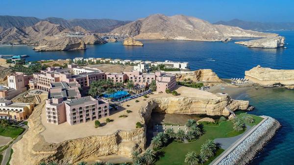 Five-Star Muscat Shangri-La Resort on the Shores of the Gulf of Oman