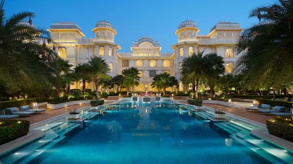 Jaipur Palace Glamour with Four Exquisite Restaurants near Heritage Sites