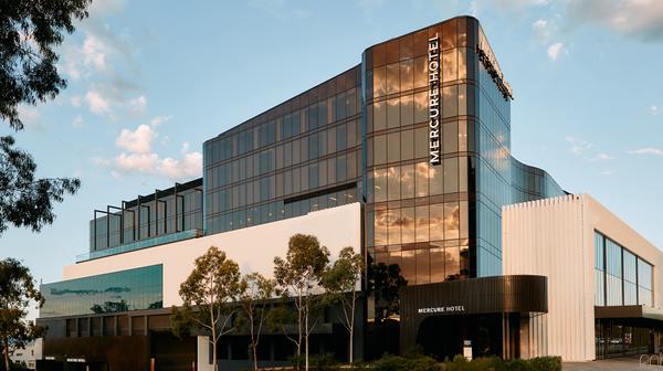 Grand Opening: Mercure Doncaster Stay just 30 Minutes from Melbourne CBD with Daily Breakfast & Nightly Cocktails
