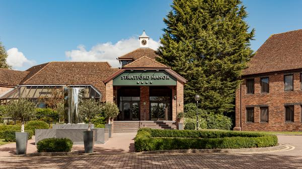 Modern Manor in Historic Stratford-upon-Avon