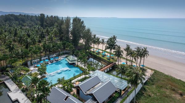 Grand Opening: Grand Mercure Khao Lak Bangsak Beachfront Escape with Daily Breakfast, Daily Lunch or Dinner & Cocktails