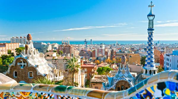 Five-Star Escape in the Heart of Barcelona with Rooftop Pool, Gourmet Dinner & Daily Breakfast