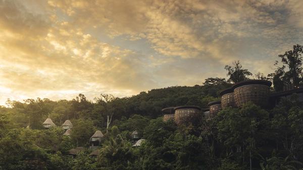 Award-Winning Phuket Pool Villas with Top-Rated Wellness Spa