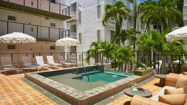 Historic Art Deco Miami Escape within South Beach Neighbourhood