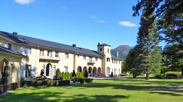 Boutique Hanmer Springs Château Just 90 Minutes from Christchurch with Daily Breakfast