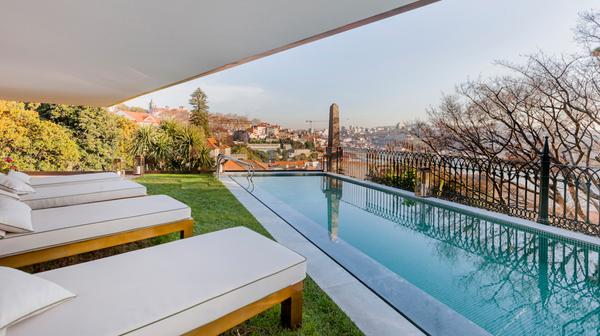 Five-Star Art-Inspired Porto Escape with River-View Pool