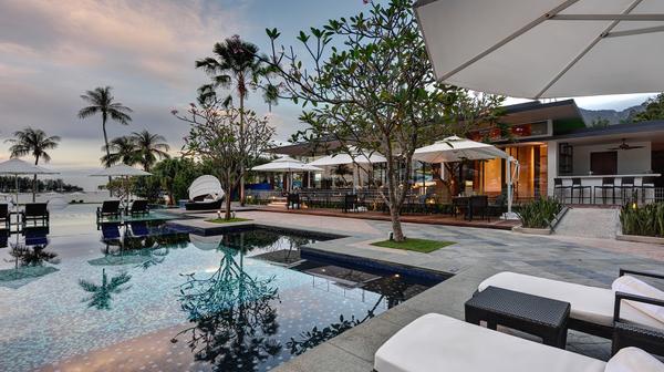 Award-Winning Beachfront Langkawi Glamour with Daily Sparkling Wine Breakfast & Roundtrip Transfers