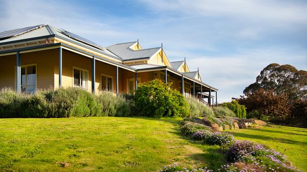 Secluded Daylesford Homestead Escape Just 90 Minutes from Melbourne for up to 10 Guests