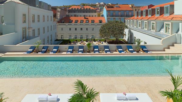 Five-Star Heritage Palace Escape in the Heart of Lisbon with Daily Breakfast & Nightly Dinner