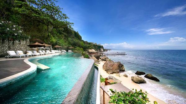 Tranquil Beachfront Resort with 12 Swimming Pools Perched above Jimbaran Bay