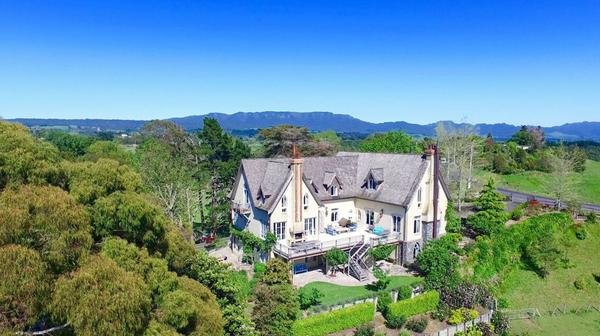 Opulent North Island Farmhouse Retreat Overlooking the Bay of Plenty