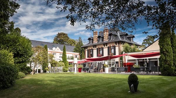 Champagne Relais & Châteaux Mansion Escape with Three Michelin-Starred Restaurant