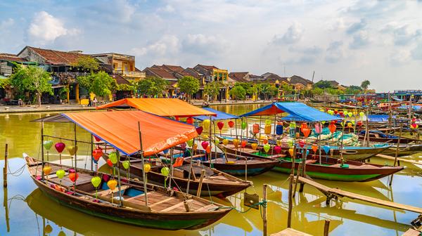 Vietnam & Cambodia: 14-Day Tour from Hanoi to Siem Reap with Hạ Long Bay Cruise, Angkor Wat & Your Choice of Accommodation