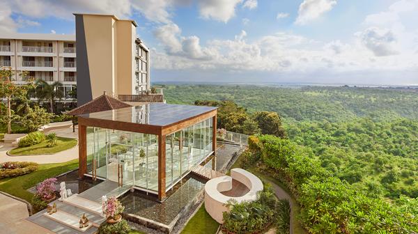 Sheraton Uluwatu Escape with Jimbaran Bay Views, Couples Massage & Daily Breakfast