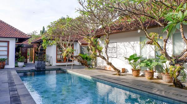 #1-Rated Seminyak Boutique Pool Villas with Massages, Daily Breakfast & Nightly Cocktails