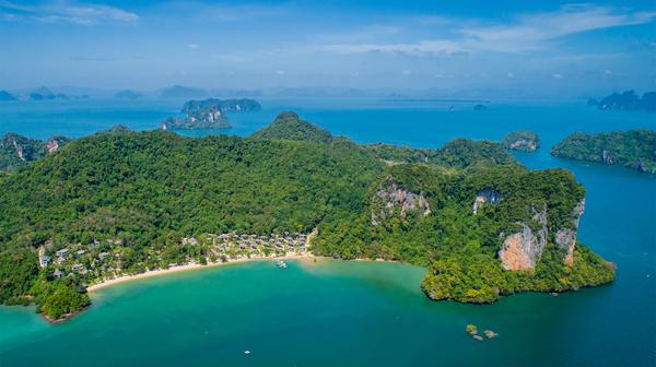 Boutique Thailand Island Paradise with Daily Breakfast & Cocktails