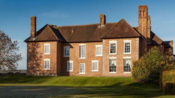 Elegant Shropshire Countryside Manor Close to Ironbridge with 18-Hole Golf Course