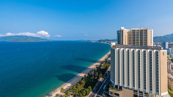 Nha Trang Coastal Bliss with Three Swimming Pools