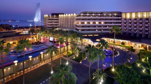 Jeddah Five-Star Urban Escape with Glamorous Red Sea Vistas