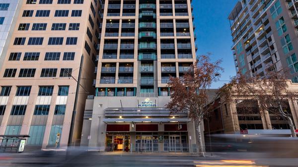 Adelaide CBD Apartment Escape within North Terrace Culture Precinct