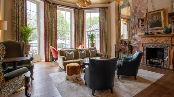 Boutique West London Heritage Escape near Richmond Park