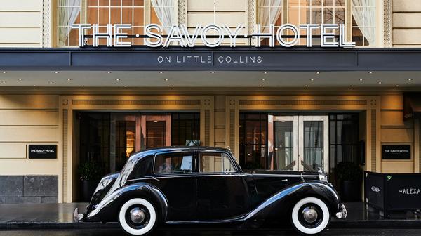 Melbourne Timeless Art Deco Stay on Little Collins with Daily Breakfast