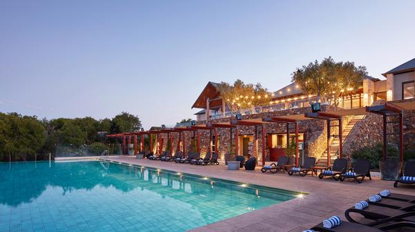 Margaret River Five-Star Pullman Retreat with Direct Beach Access & Daily Breakfast