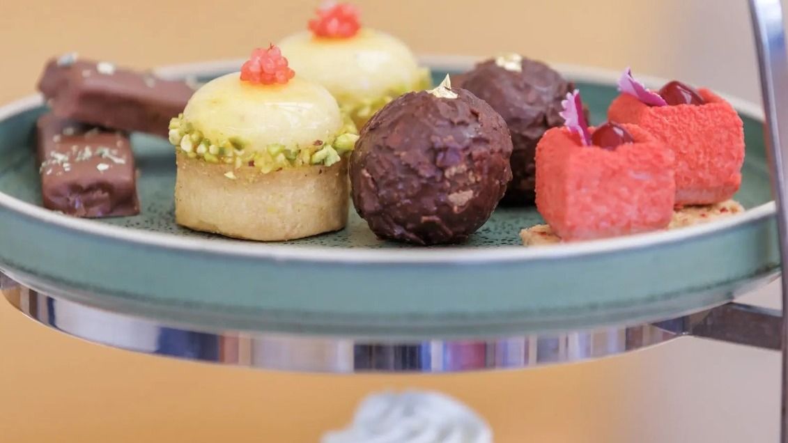 1,5-stündiger australischer Native High Tea mit Bellini im Ayers Rock Resort 6