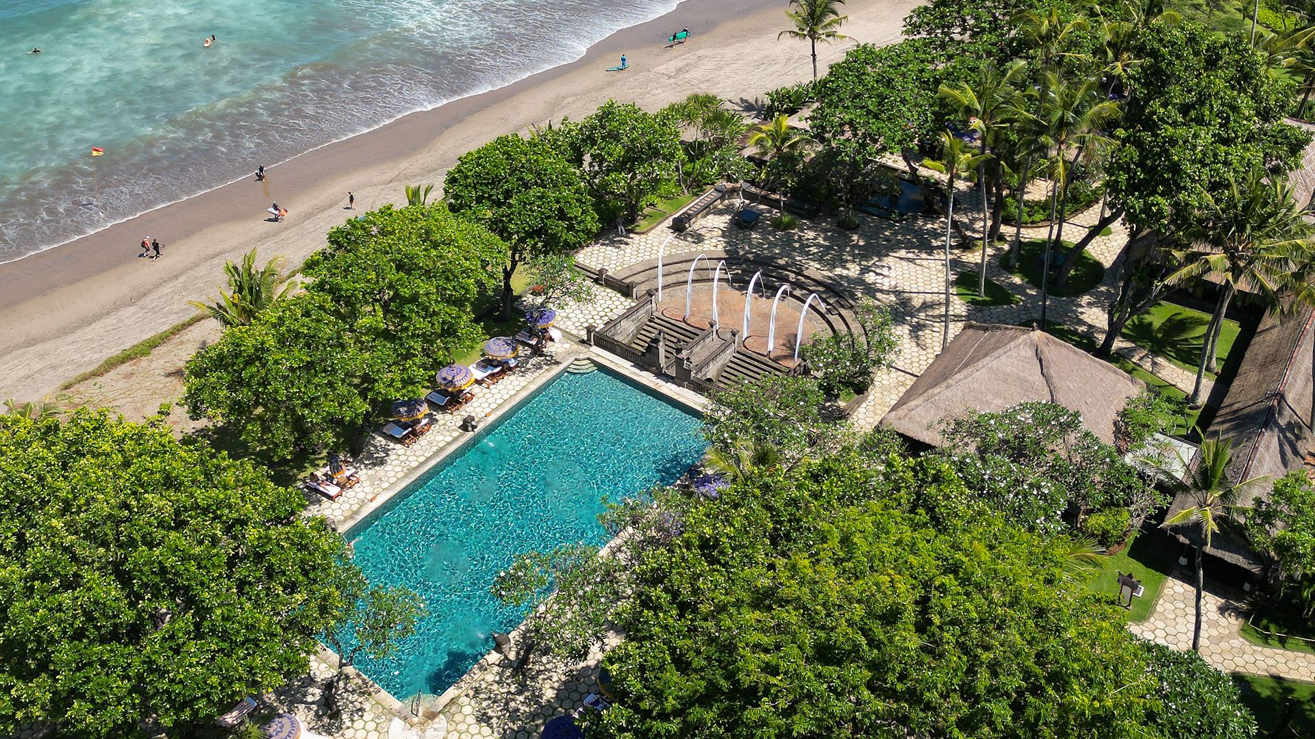 Five-Star Seminyak Beachfront Retreat with Onsite Spa, Three Bars & Restaurants