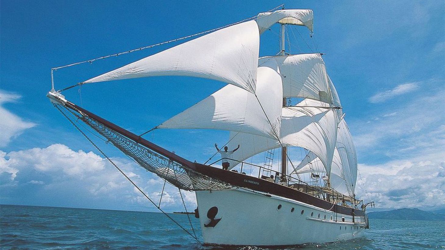 Fiji: Captain Cook Cruises Full-Day Kadavu Lailai Private Beach Tour with Snorkelling & Buffet Lunch