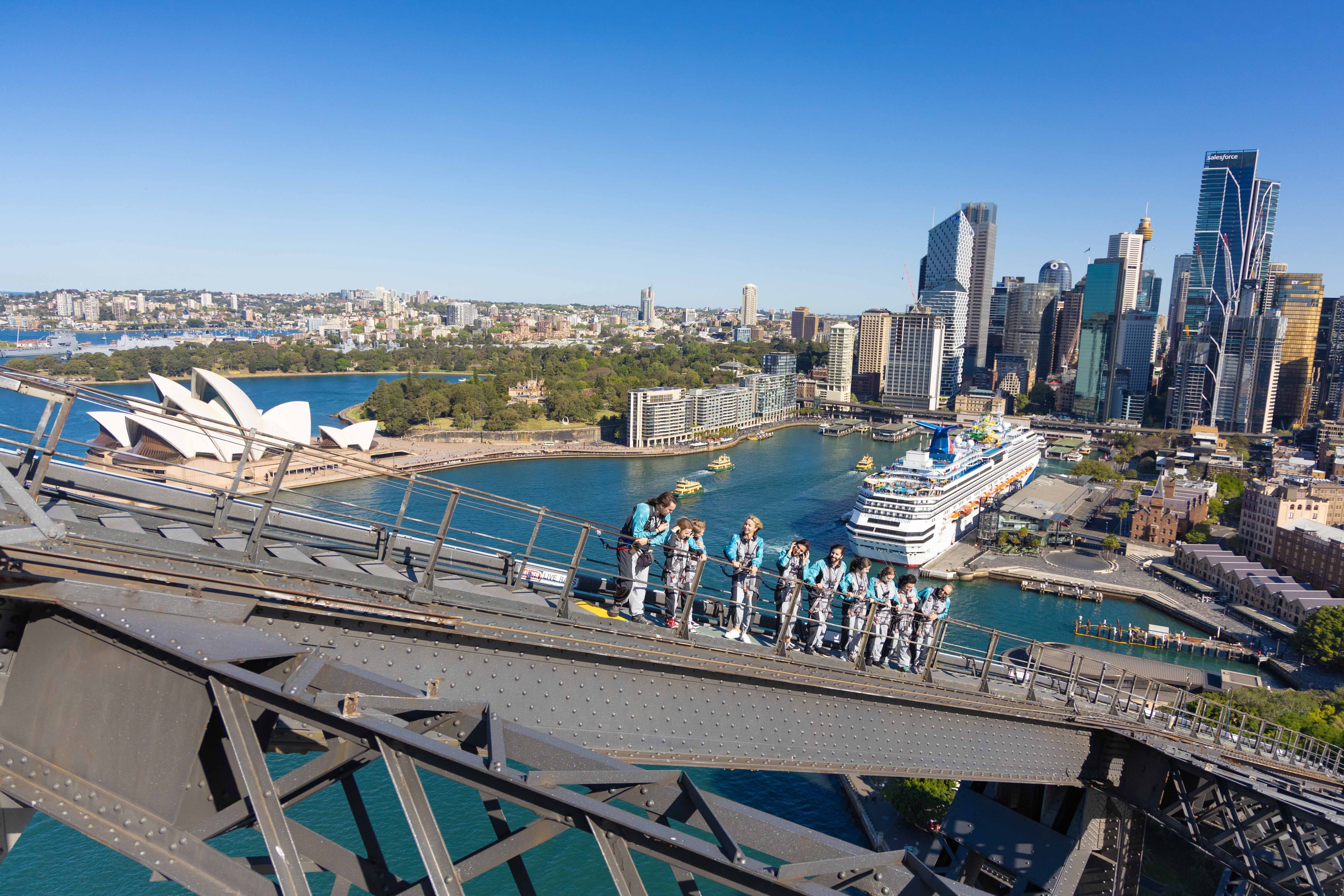 Sydney Harbour Bridge Summit Climb with Pub Lunch at The Rocks 1